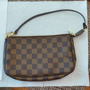 Louis Vuitton Checkered Shoulder Bag with Dust Bag